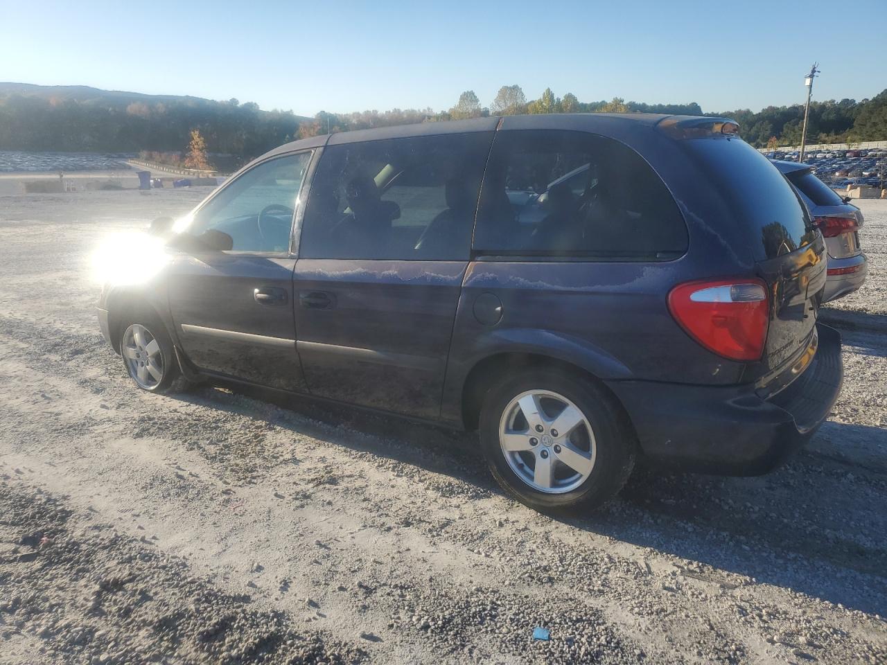 Lot #3302738014 2006 DODGE CARAVAN SX