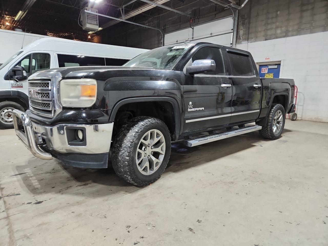 GMC SIERRA C1500 SLT