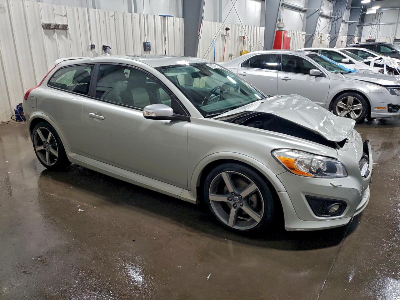 VOLVO C30 T5