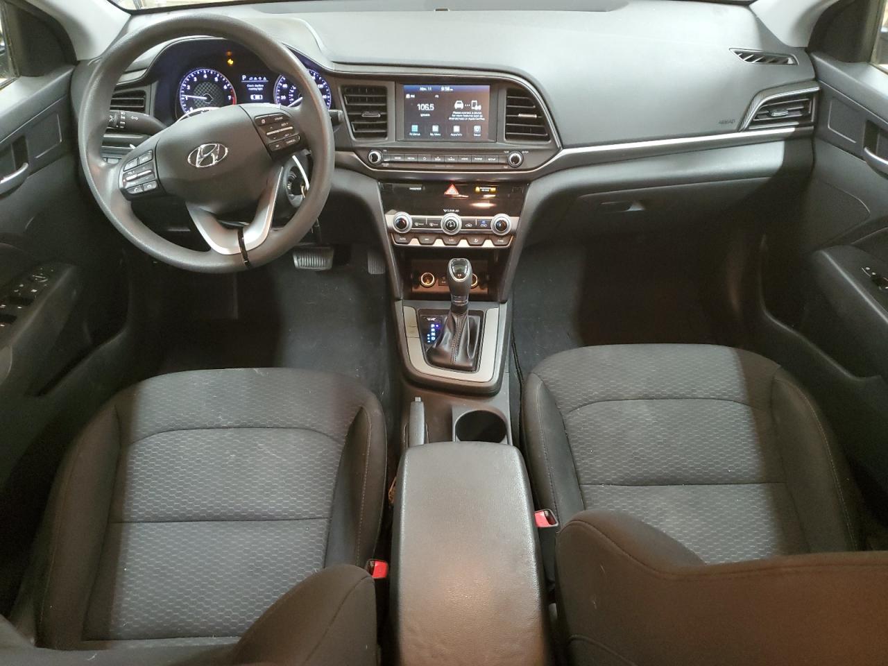 HYUNDAI ELANTRA SEL