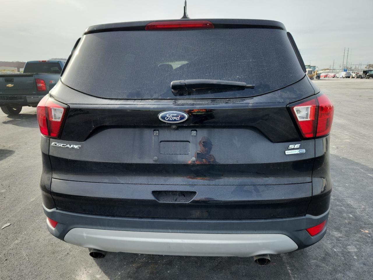 FORD ESCAPE SE