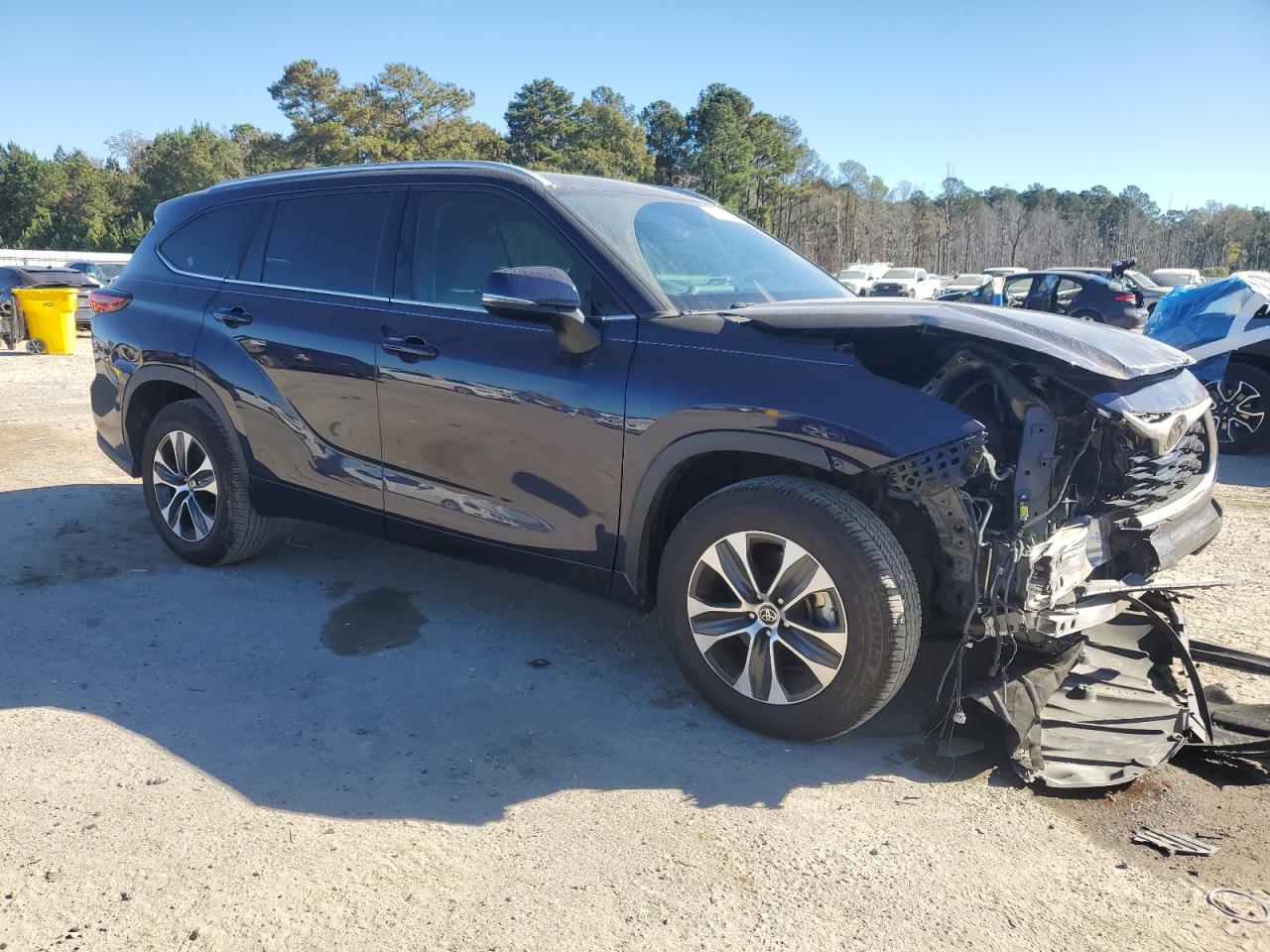 TOYOTA HIGHLANDER XLE