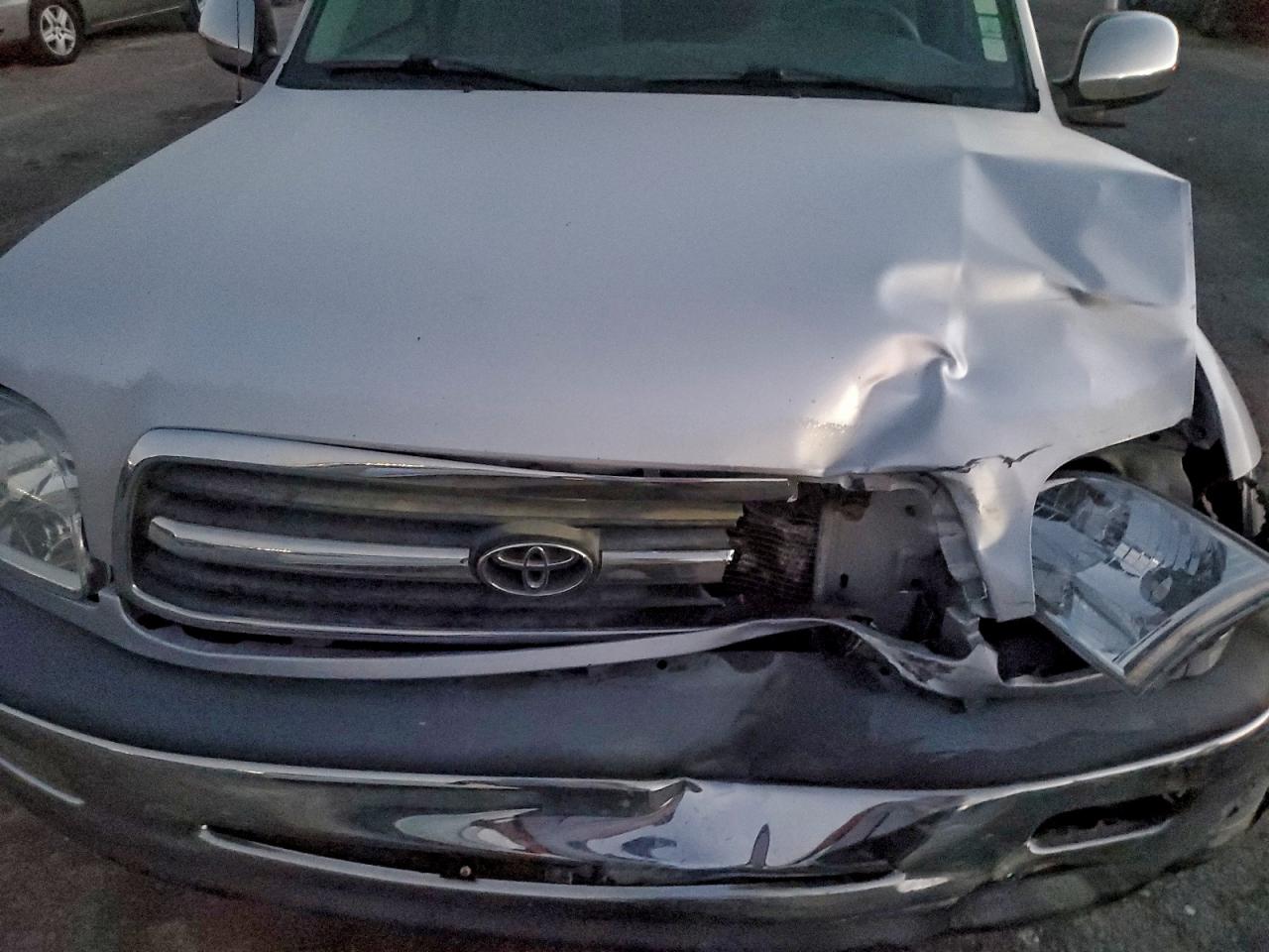 Lot #3312779100 2000 TOYOTA TUNDRA ACC