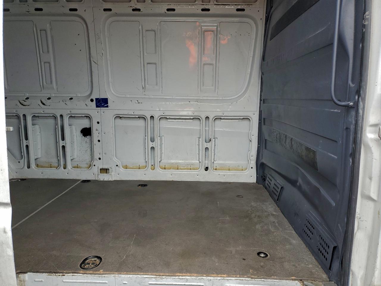 MERCEDES-BENZ SPRINTER 2500