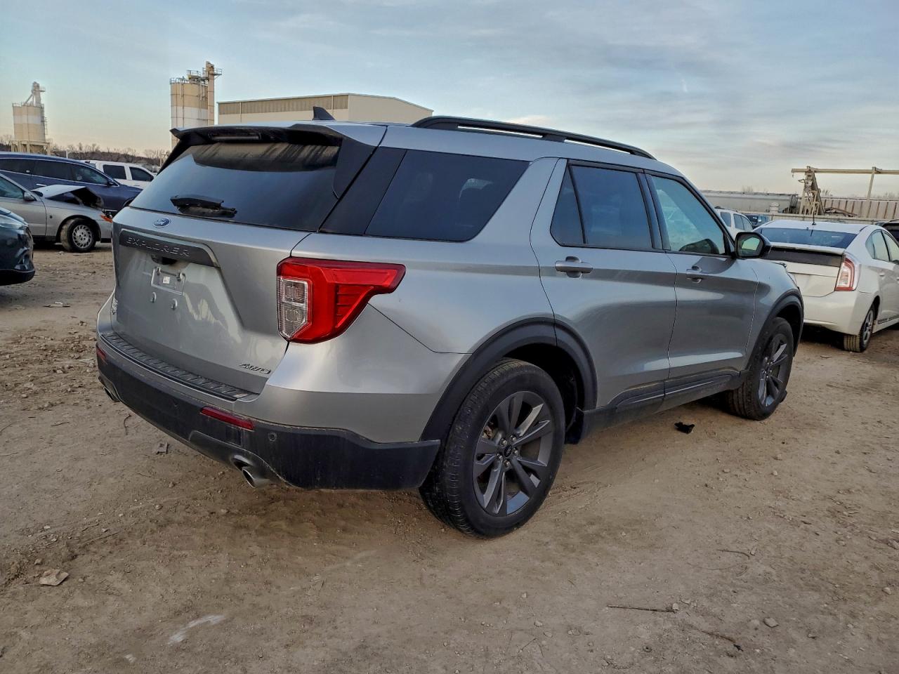 FORD EXPLORER XLT