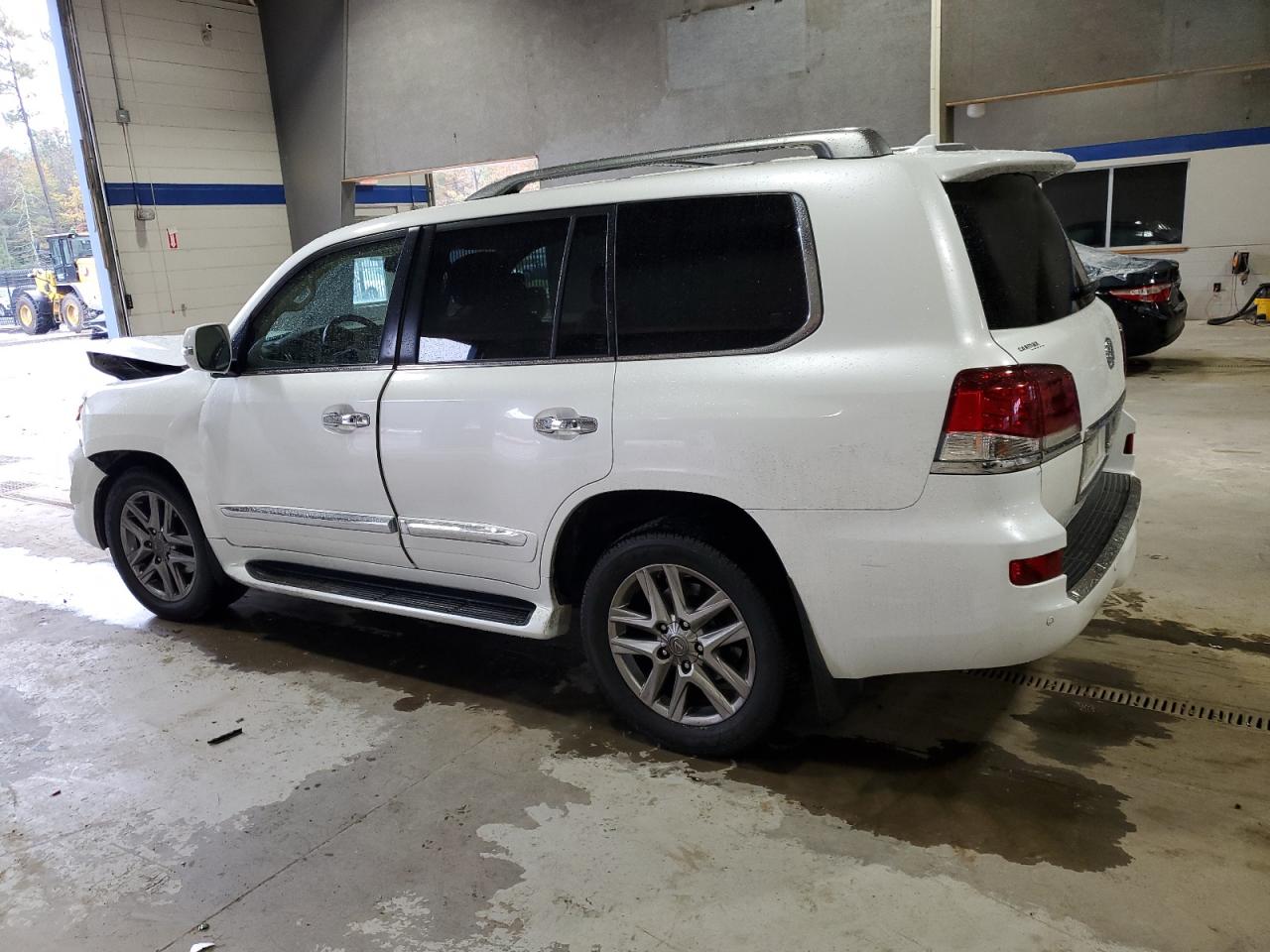 LEXUS LX 570