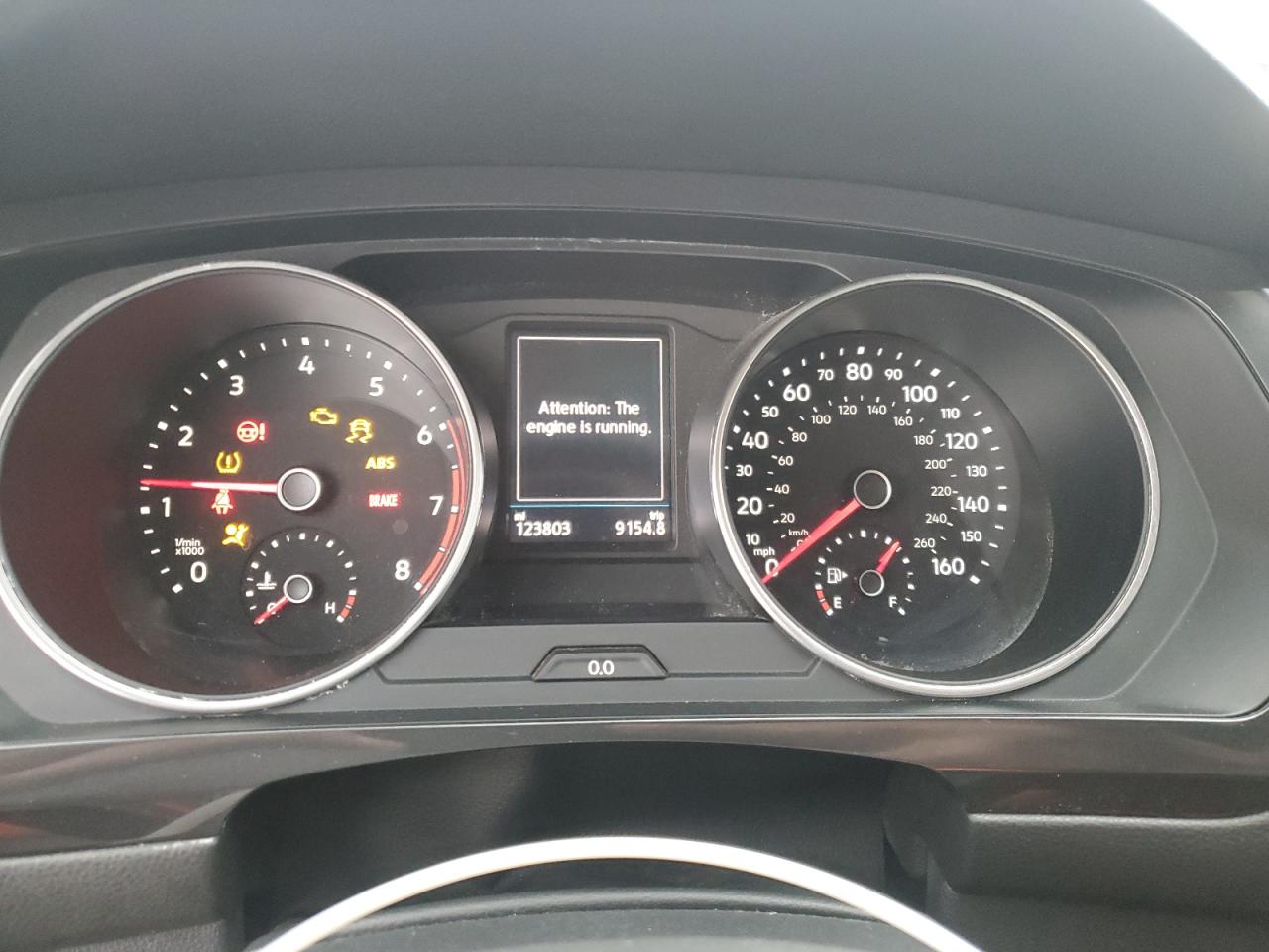 VOLKSWAGEN TIGUAN SE