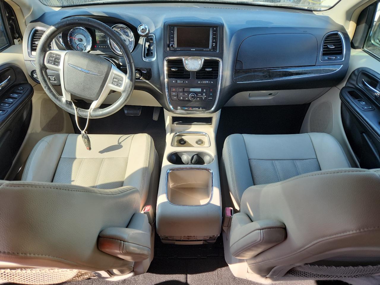 CHRYSLER TOWN & COUNTRY TOURING L