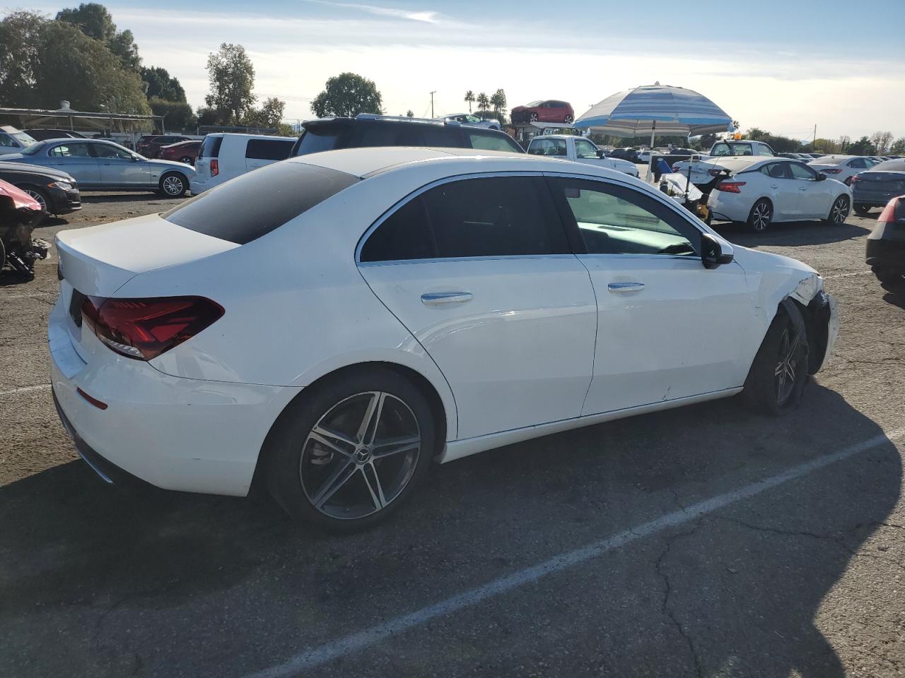 MERCEDES-BENZ A-CLASS 220