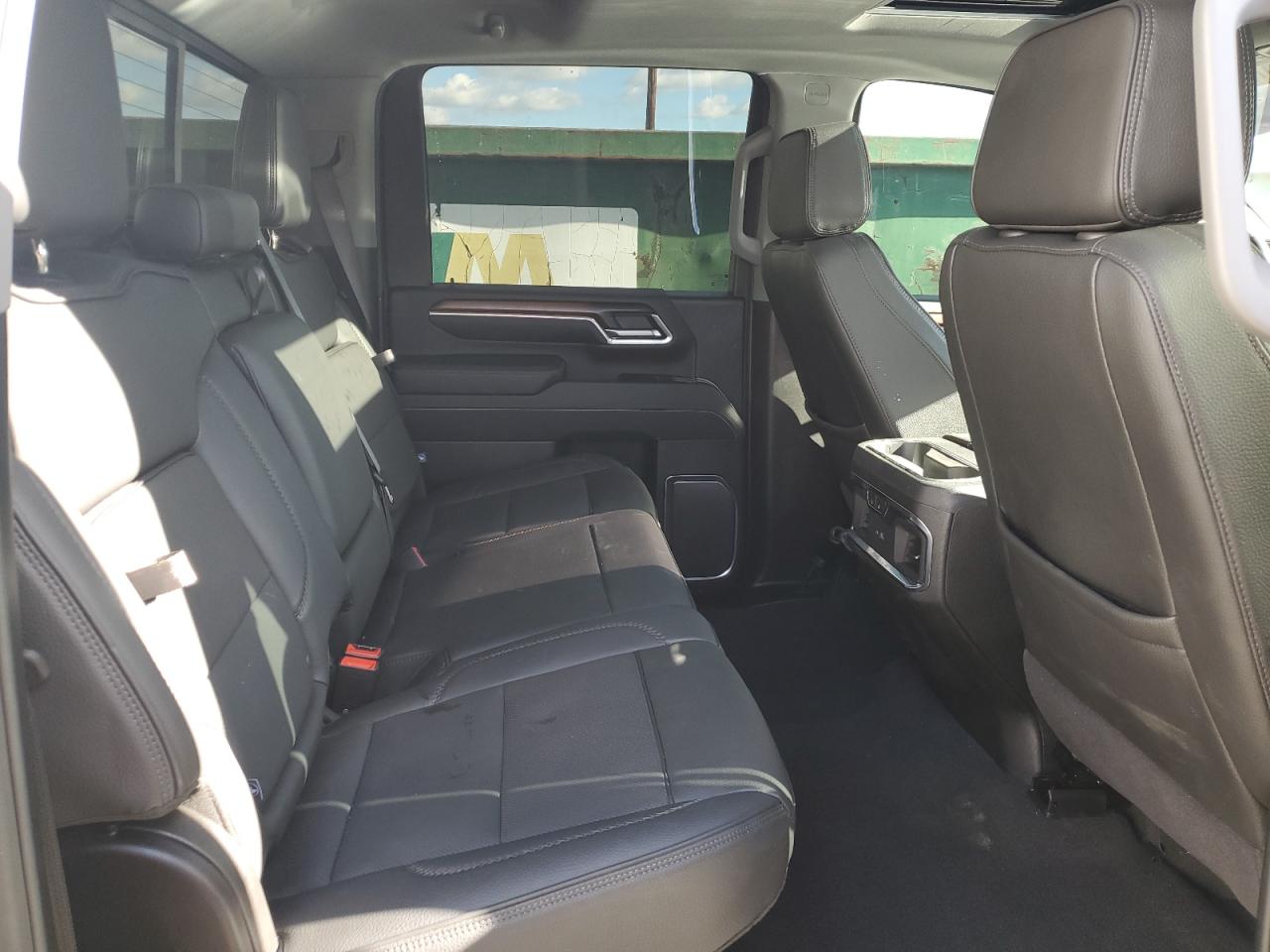 GMC SIERRA K2500 DENALI