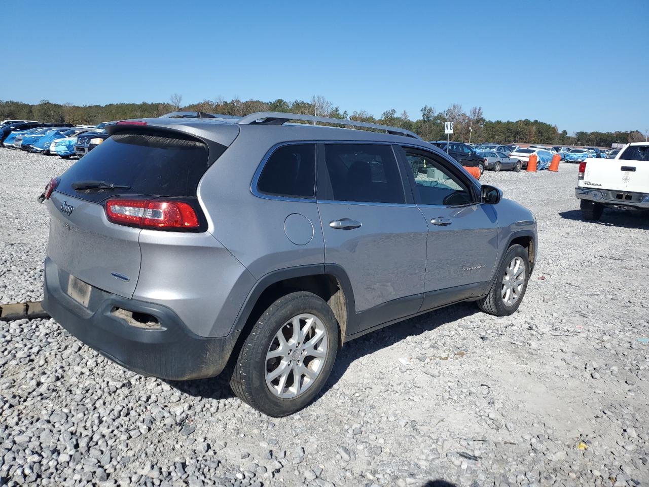 JEEP GRAND CHEROKEE LATITUDE PLUS