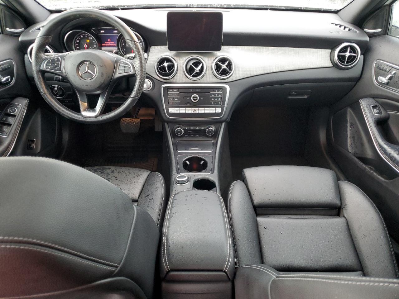 MERCEDES-BENZ GLA-CLASS 250 4MATIC