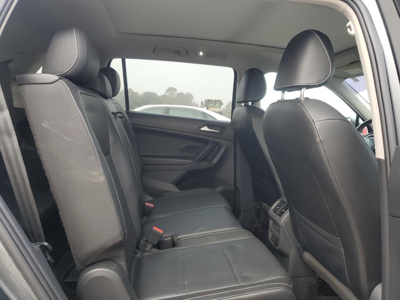 VOLKSWAGEN TIGUAN SE