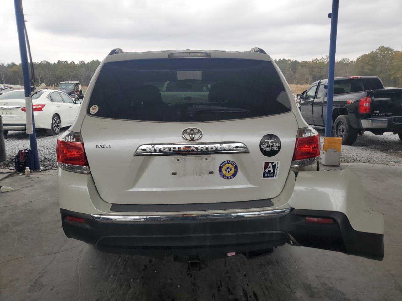 TOYOTA HIGHLANDER LIMITED