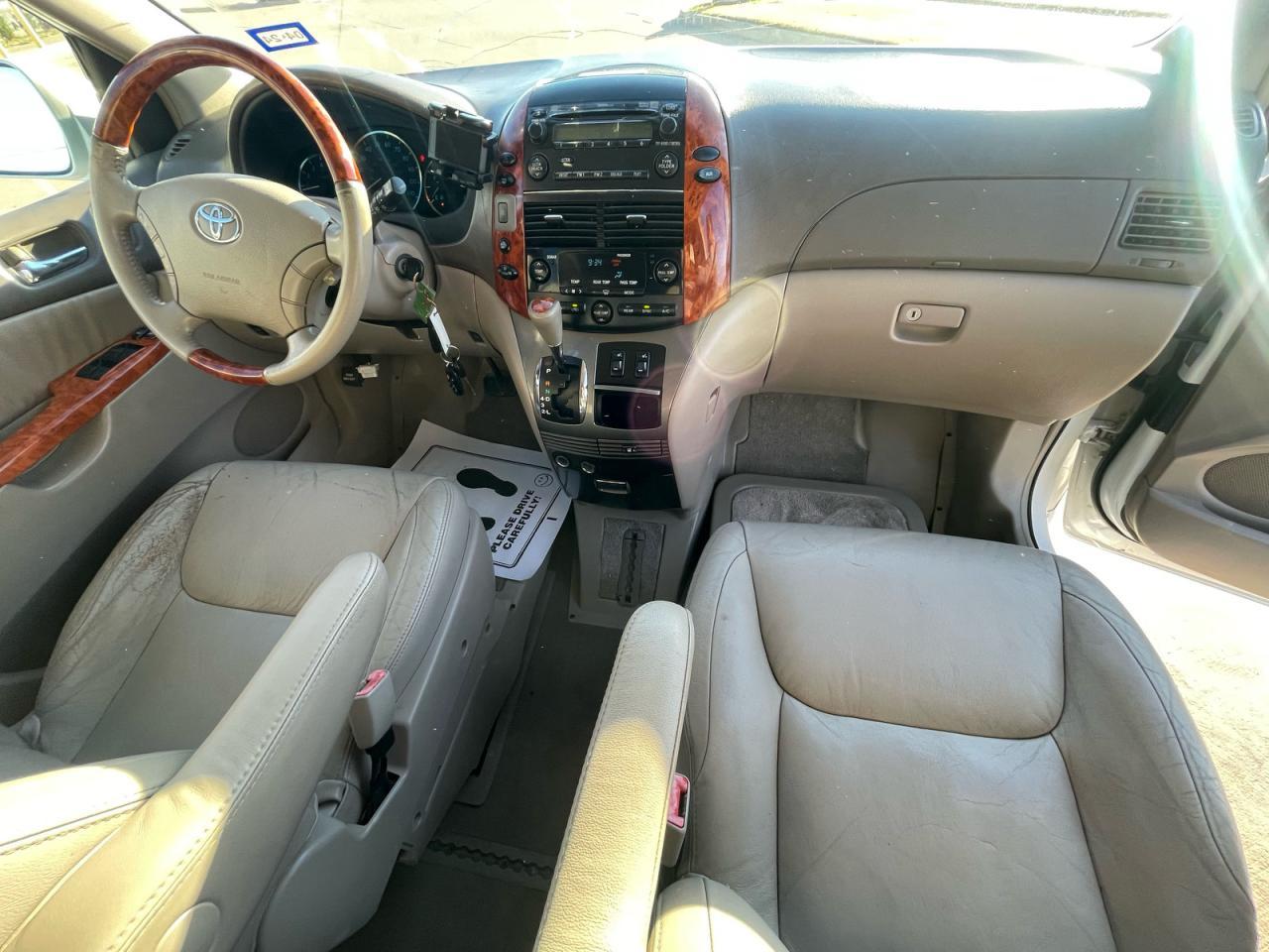 Lot #3290188214 2007 TOYOTA SIENNA XLE