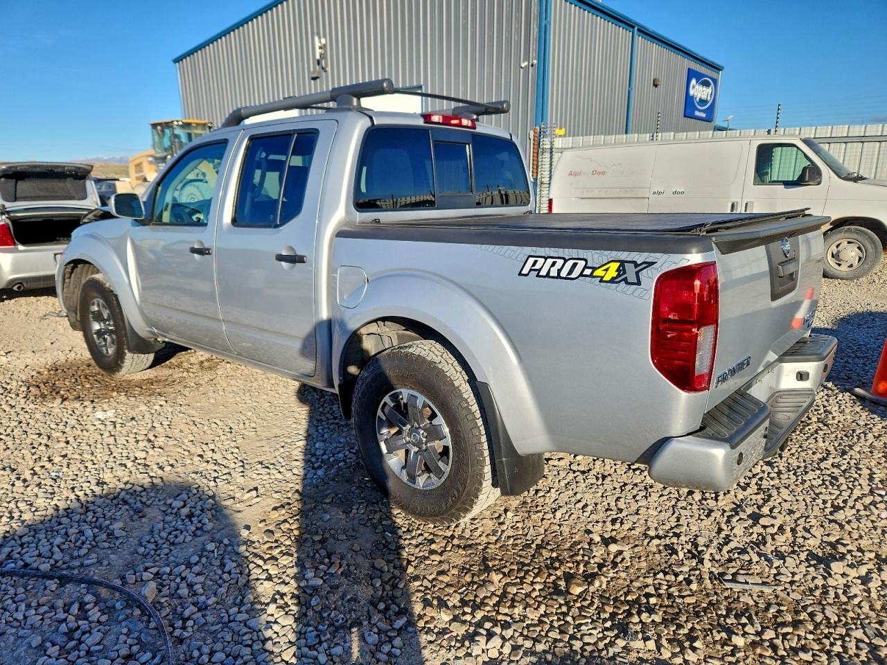 NISSAN FRONTIER S