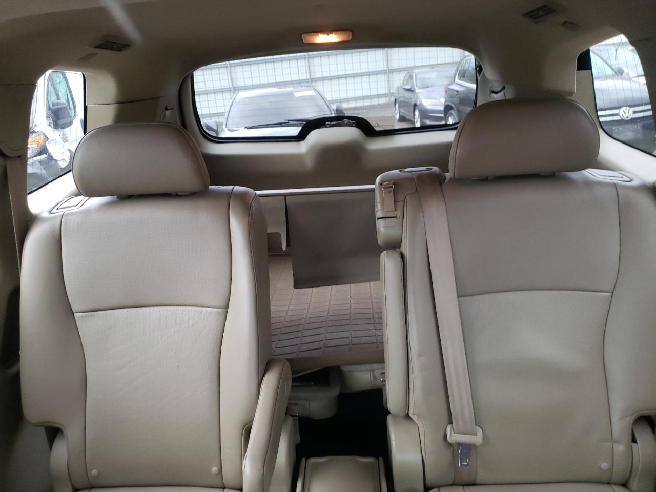 TOYOTA HIGHLANDER LIMITED