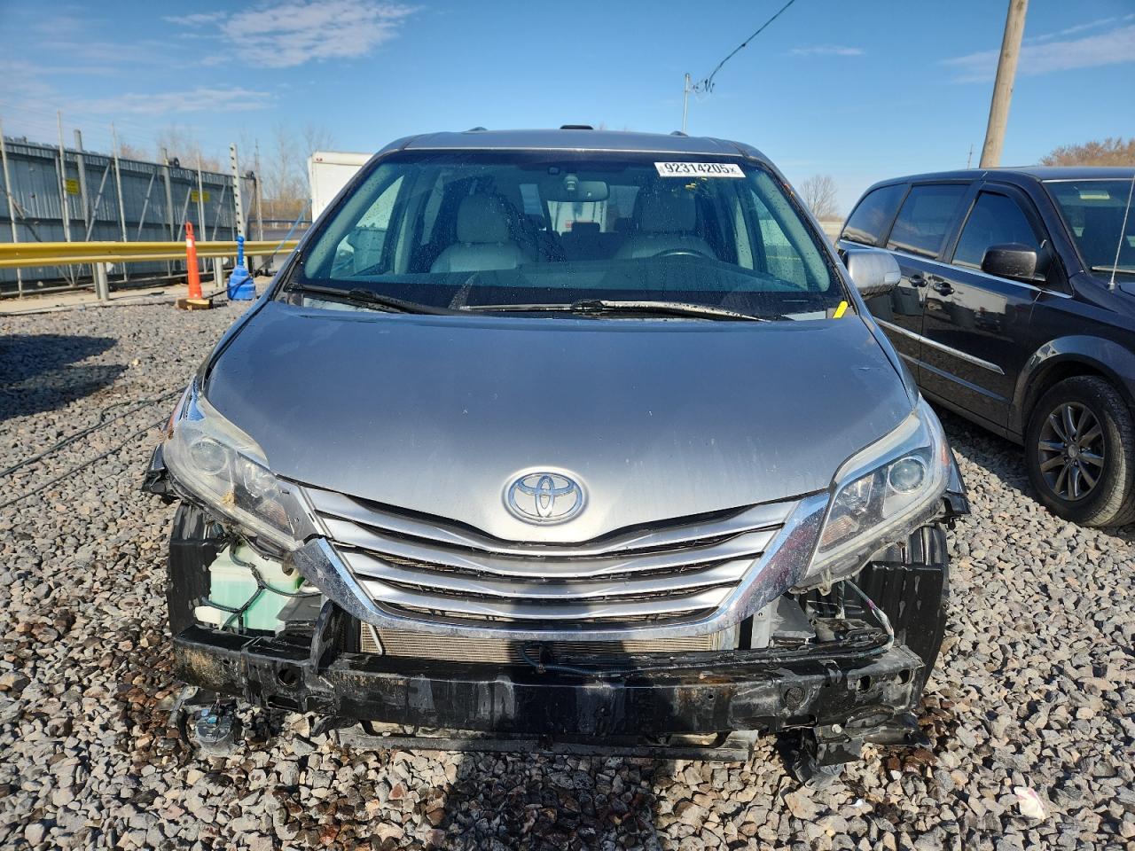 TOYOTA SIENNA XLE