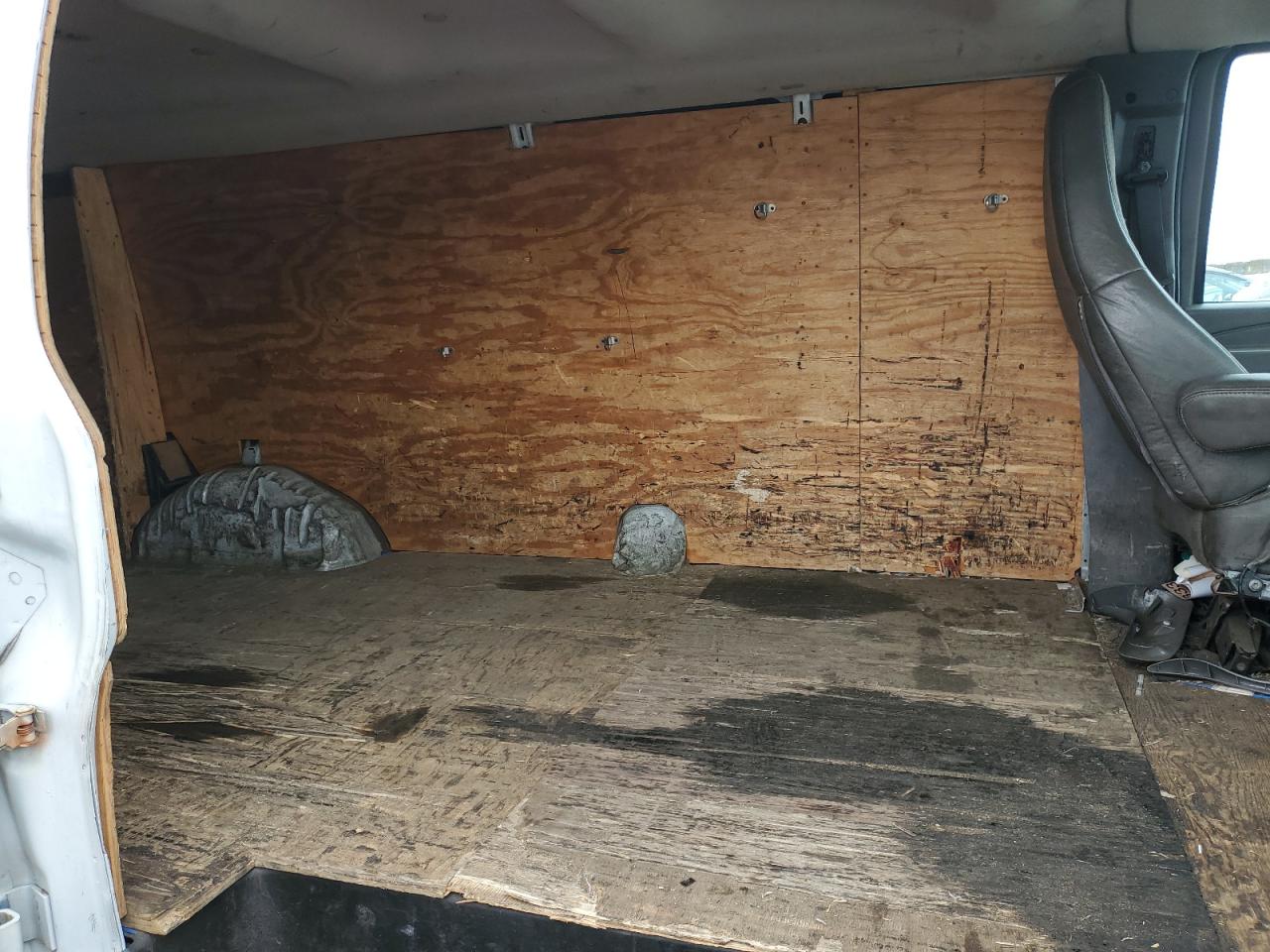 CHEVROLET EXPRESS LT