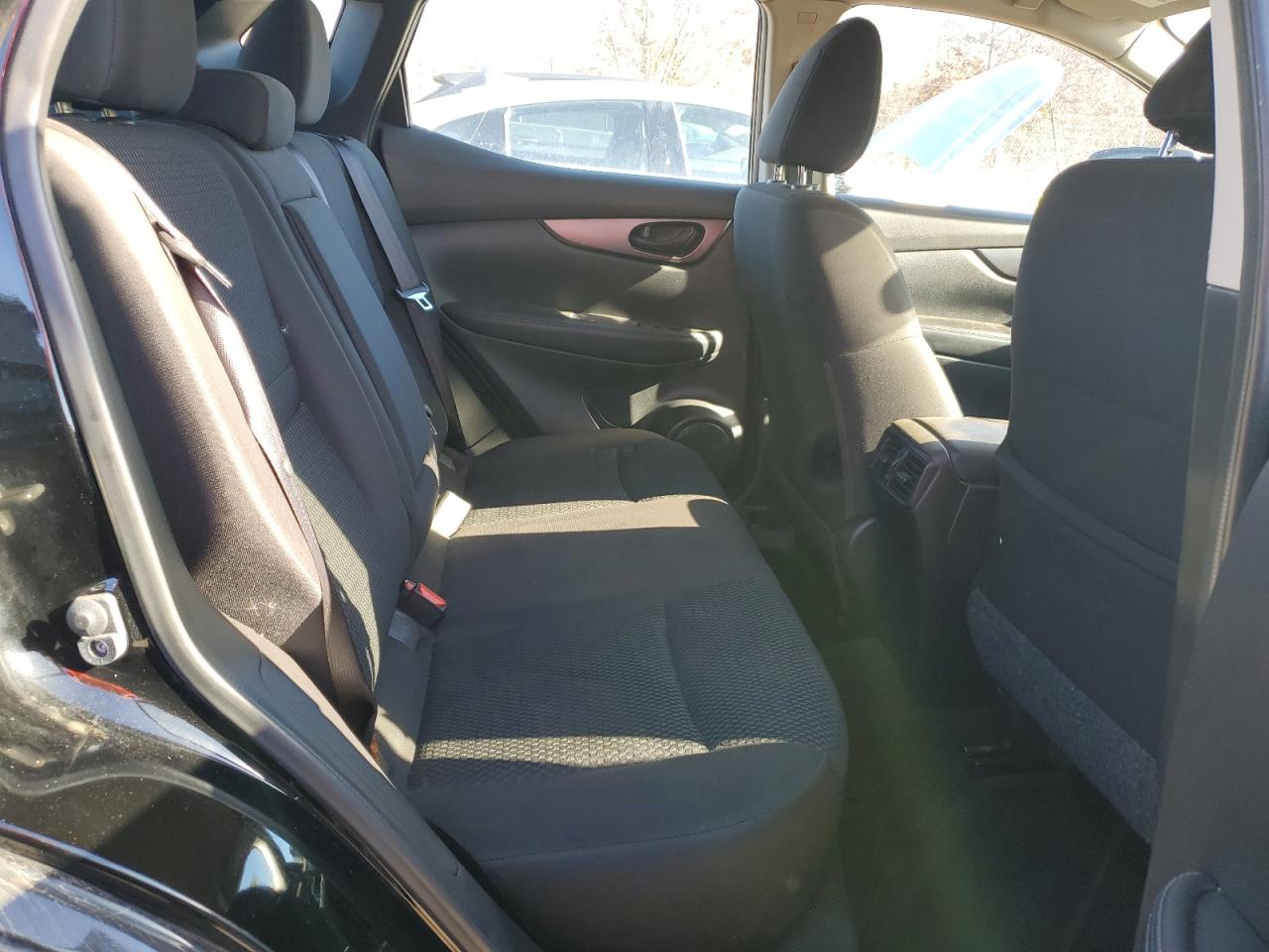 NISSAN ROGUE SPORT S