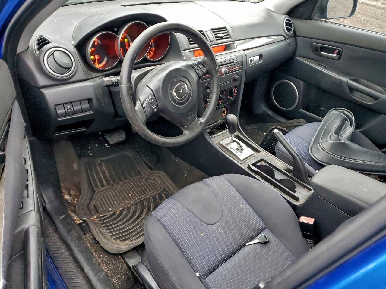 Lot #3302647083 2004 MAZDA 3 HATCHBAC