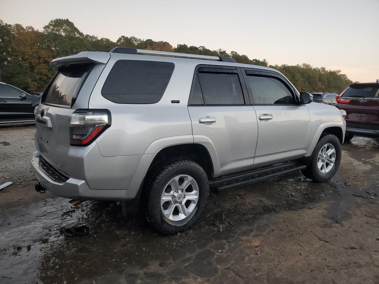 TOYOTA 4RUNNER SR5/SR5 PREMIUM