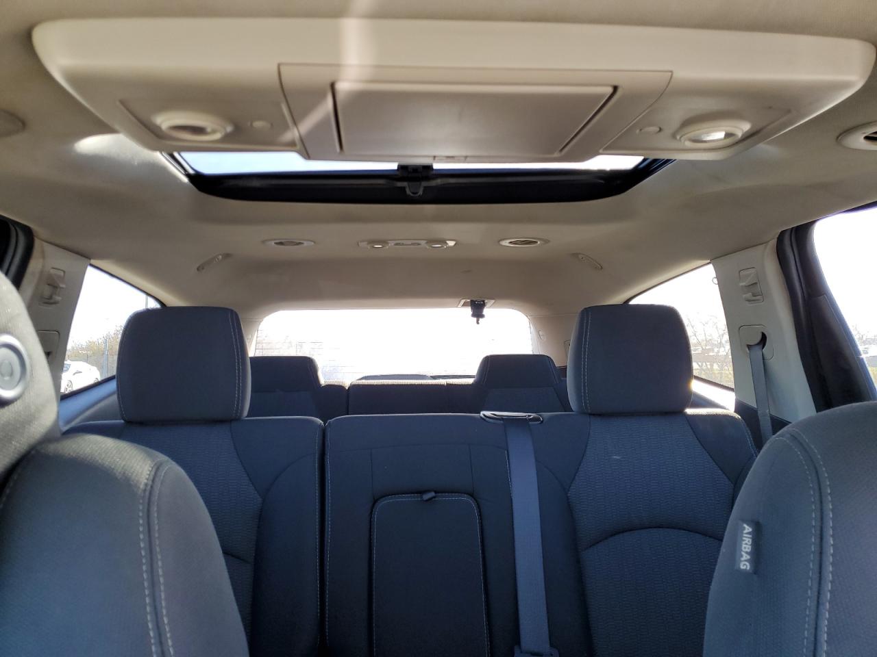 CHEVROLET TRAVERSE LT