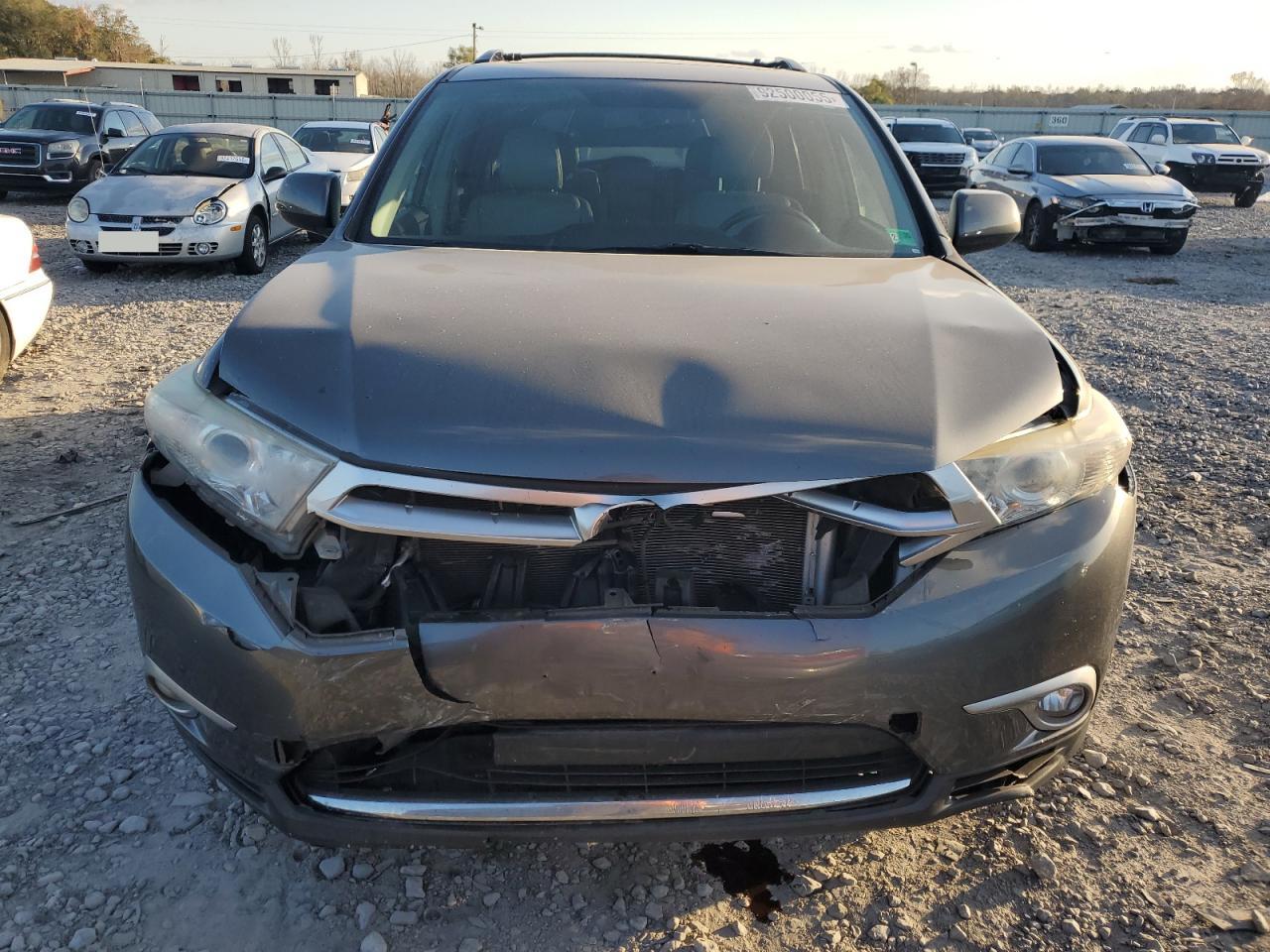 TOYOTA HIGHLANDER BASE