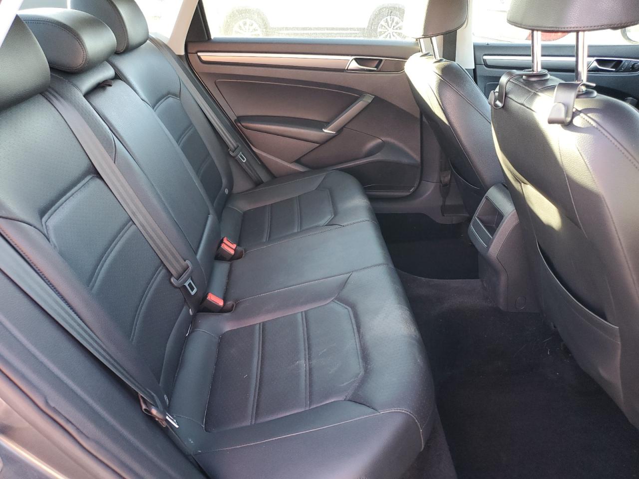 Lot #3316746398 2018 VOLKSWAGEN PASSAT S