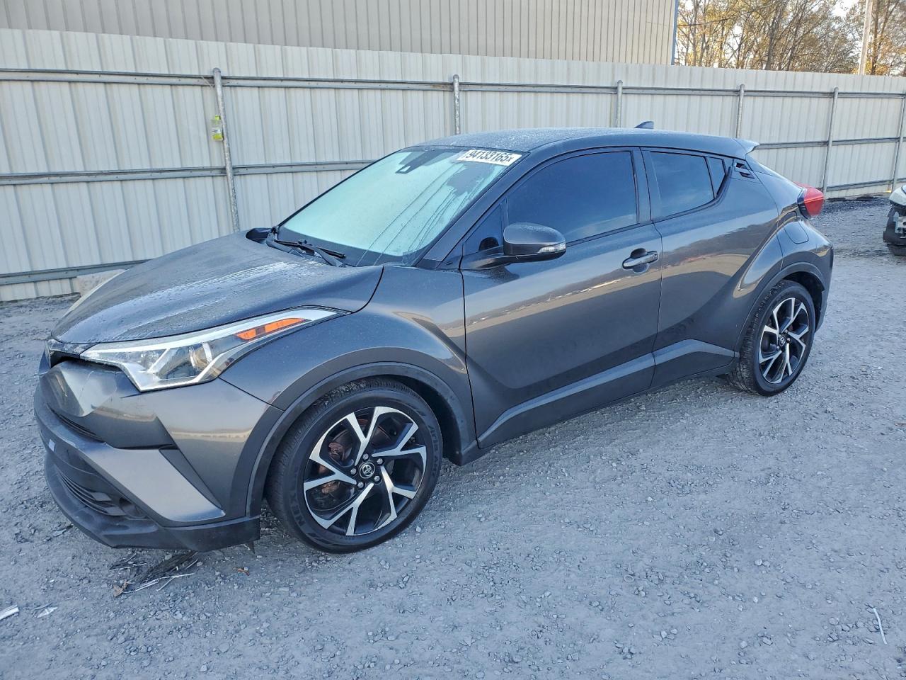 TOYOTA C-HR XLE