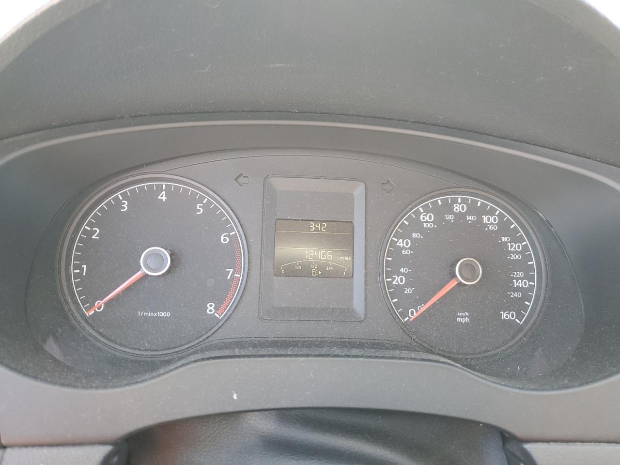 VOLKSWAGEN JETTA BASE