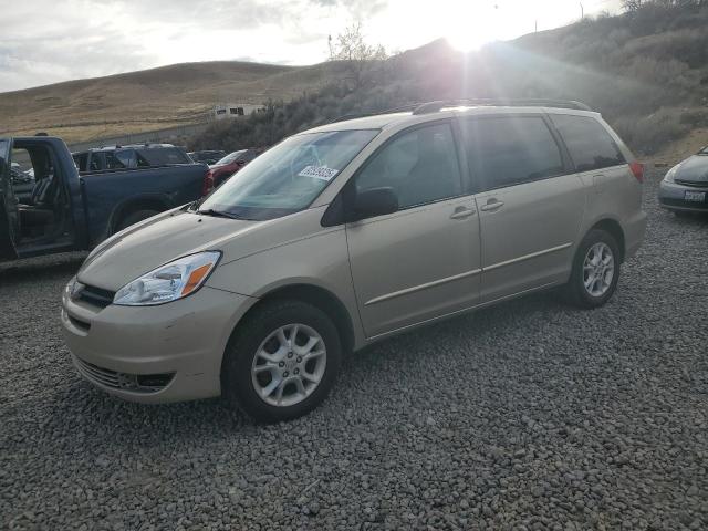 Global Auto Auctions: 2004 TOYOTA SIENNA LE