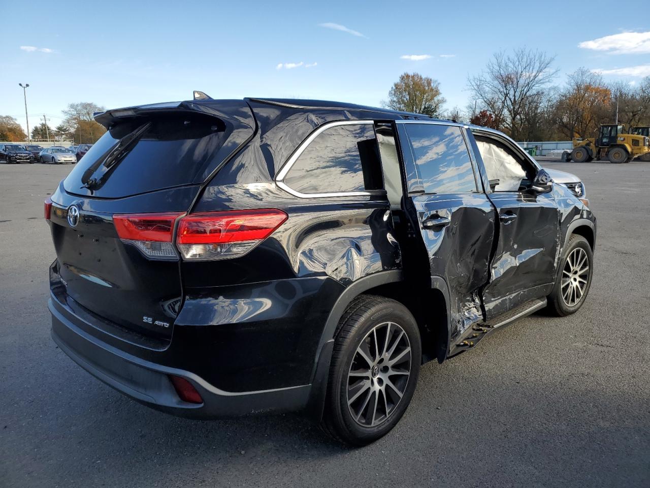 Lot #3302796959 2018 TOYOTA HIGHLANDER