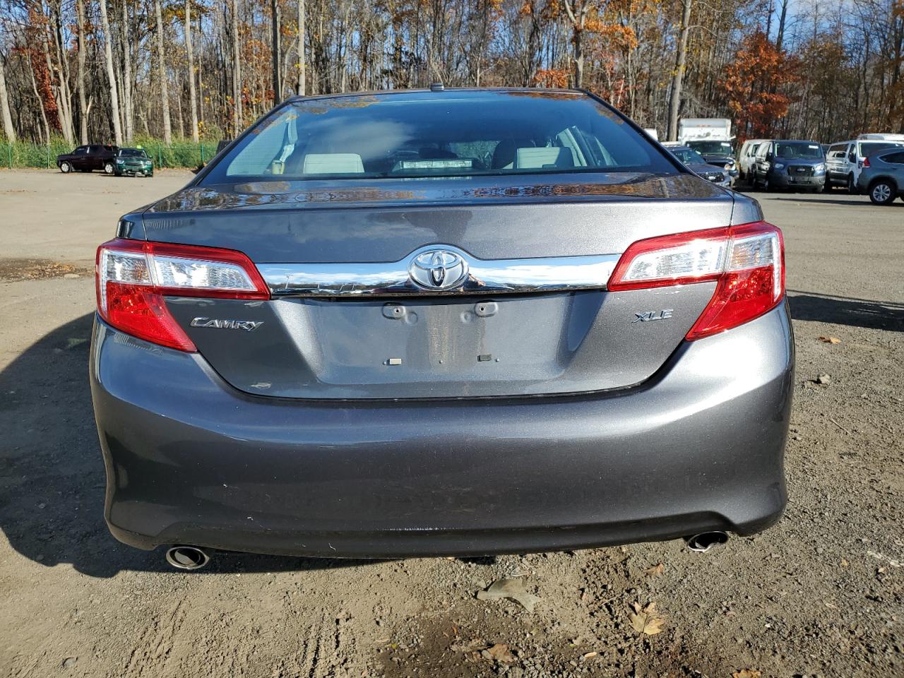 TOYOTA CAMRY SE