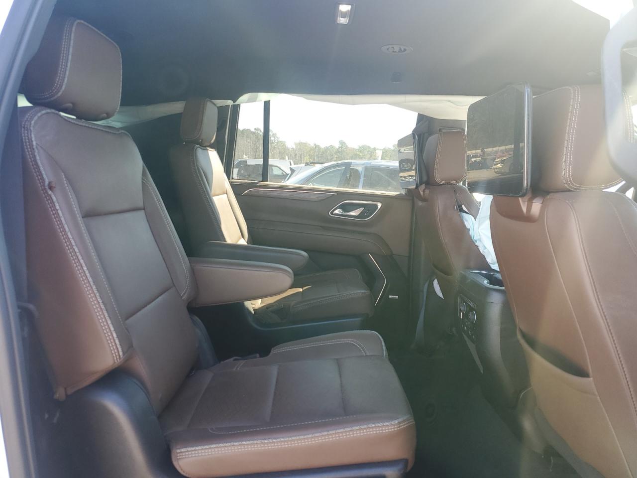 CHEVROLET SUBURBAN K1500 HIGH COUNTRY