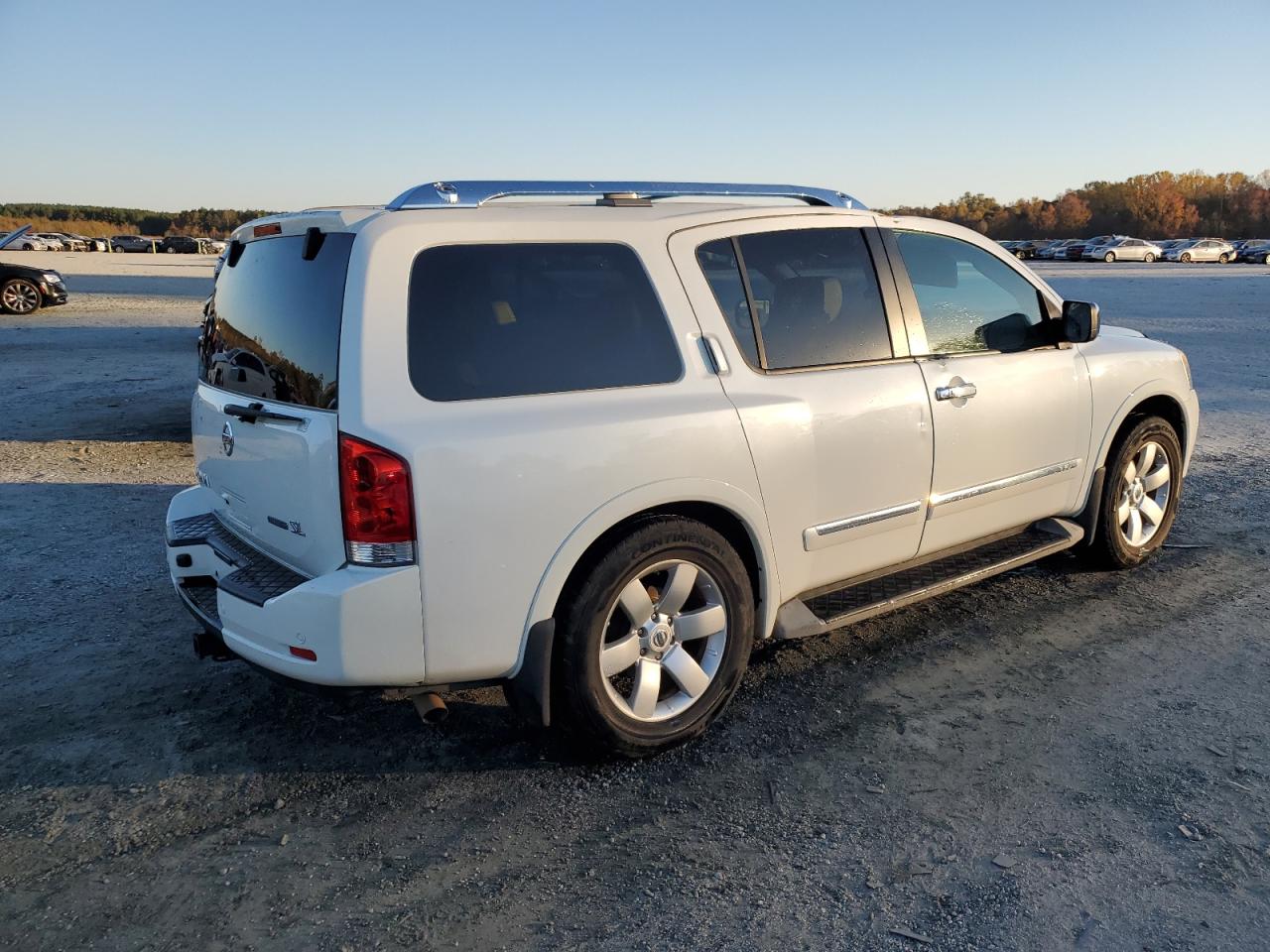 NISSAN ARMADA SV