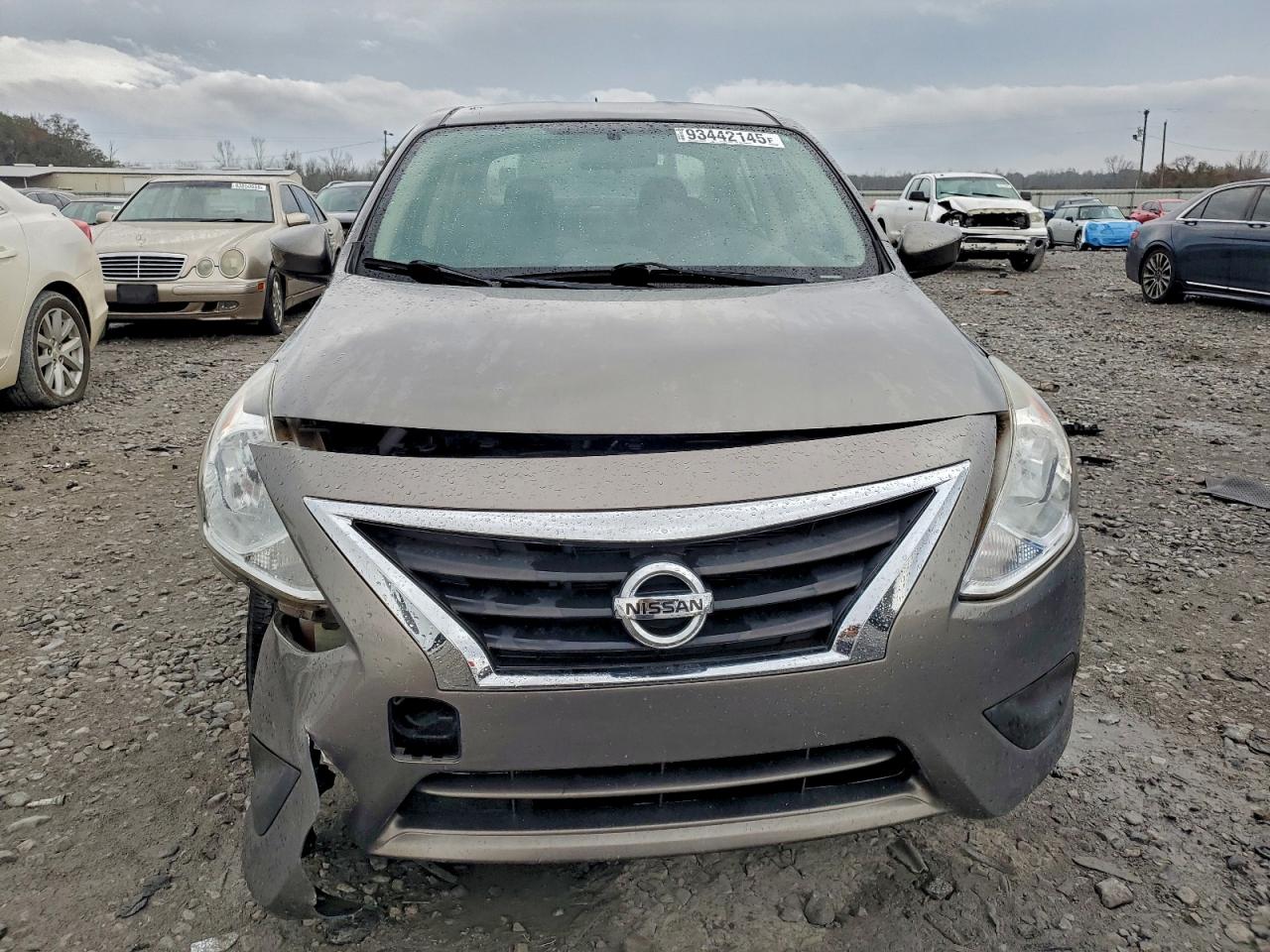 NISSAN VERSA S