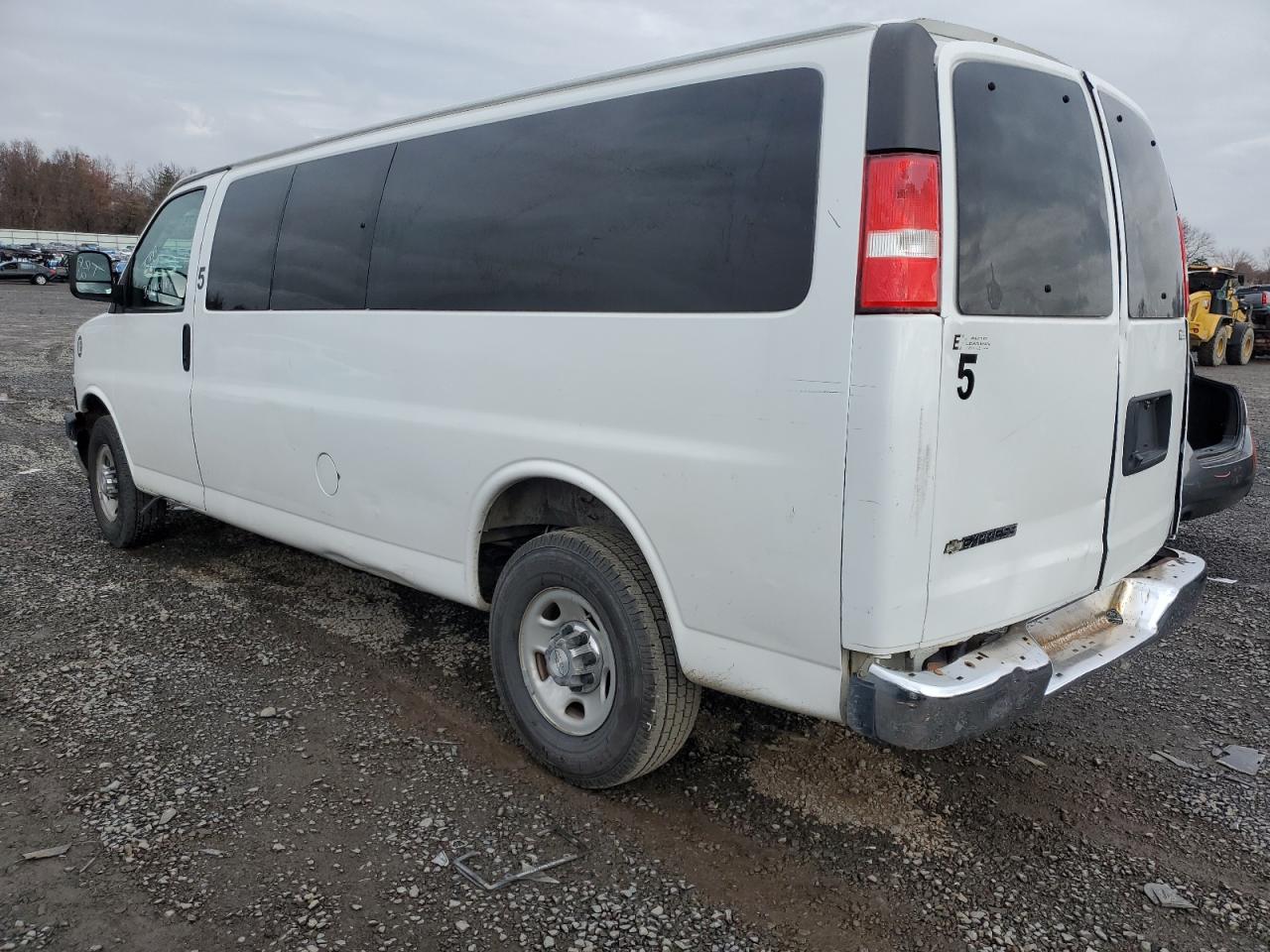 CHEVROLET EXPRESS LT