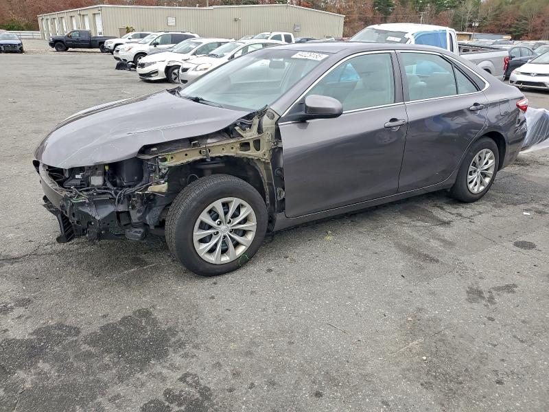 2016 TOYOTA CAMRY LE #3302753011