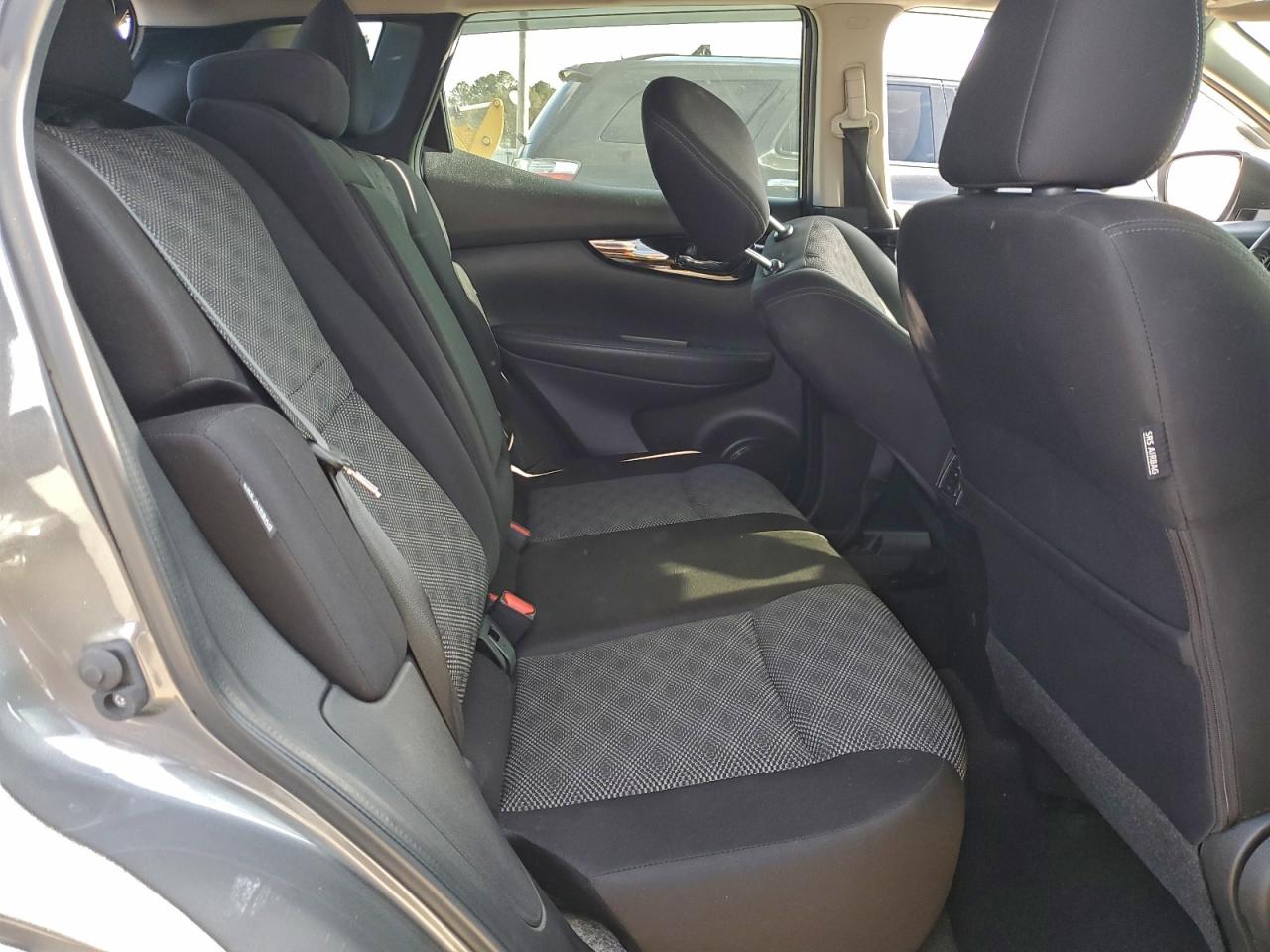 NISSAN ROGUE SPORT SV