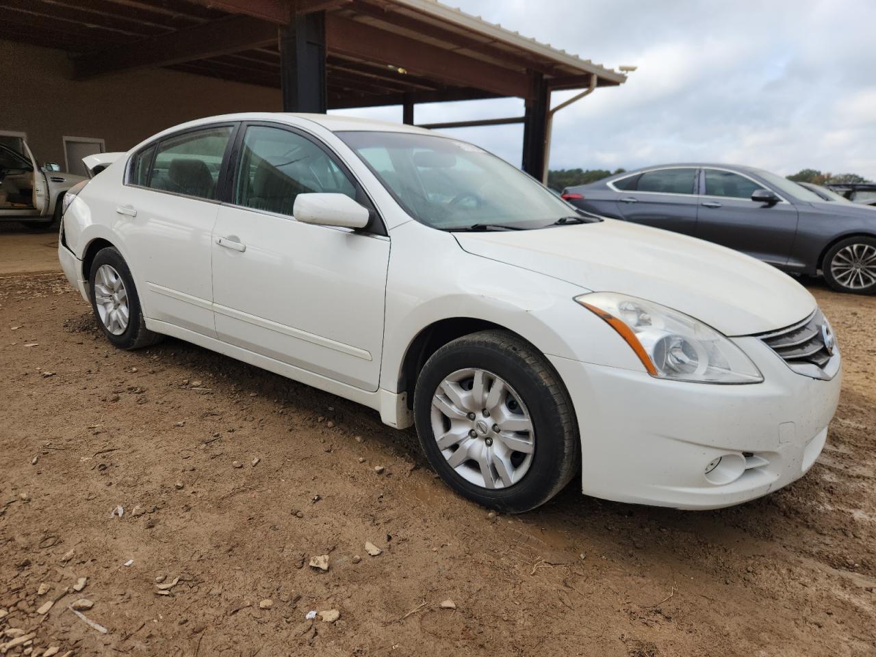 NISSAN ALTIMA BASE