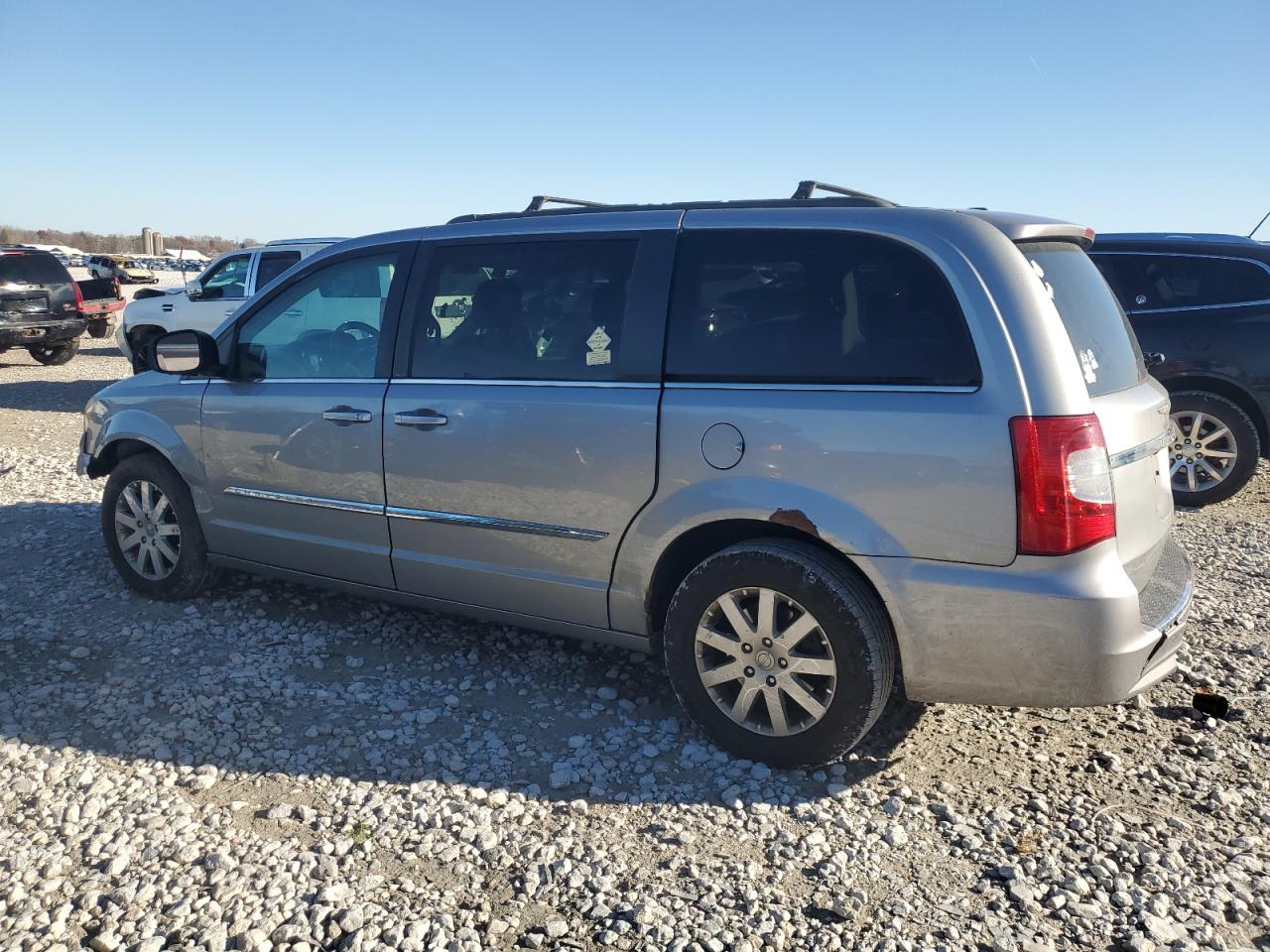 CHRYSLER TOWN & COUNTRY TOURING