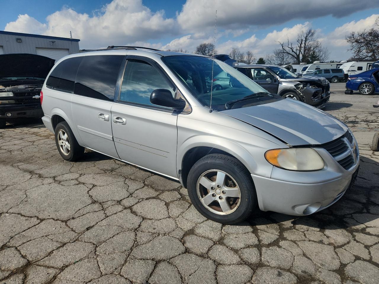Lot #3301944419 2006 DODGE GRAND CARA
