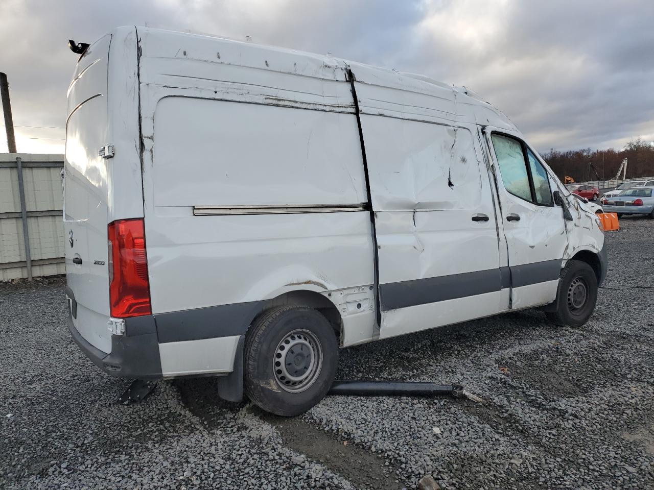 MERCEDES-BENZ SPRINTER 2500