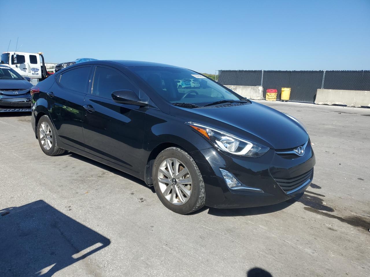 HYUNDAI ELANTRA SE
