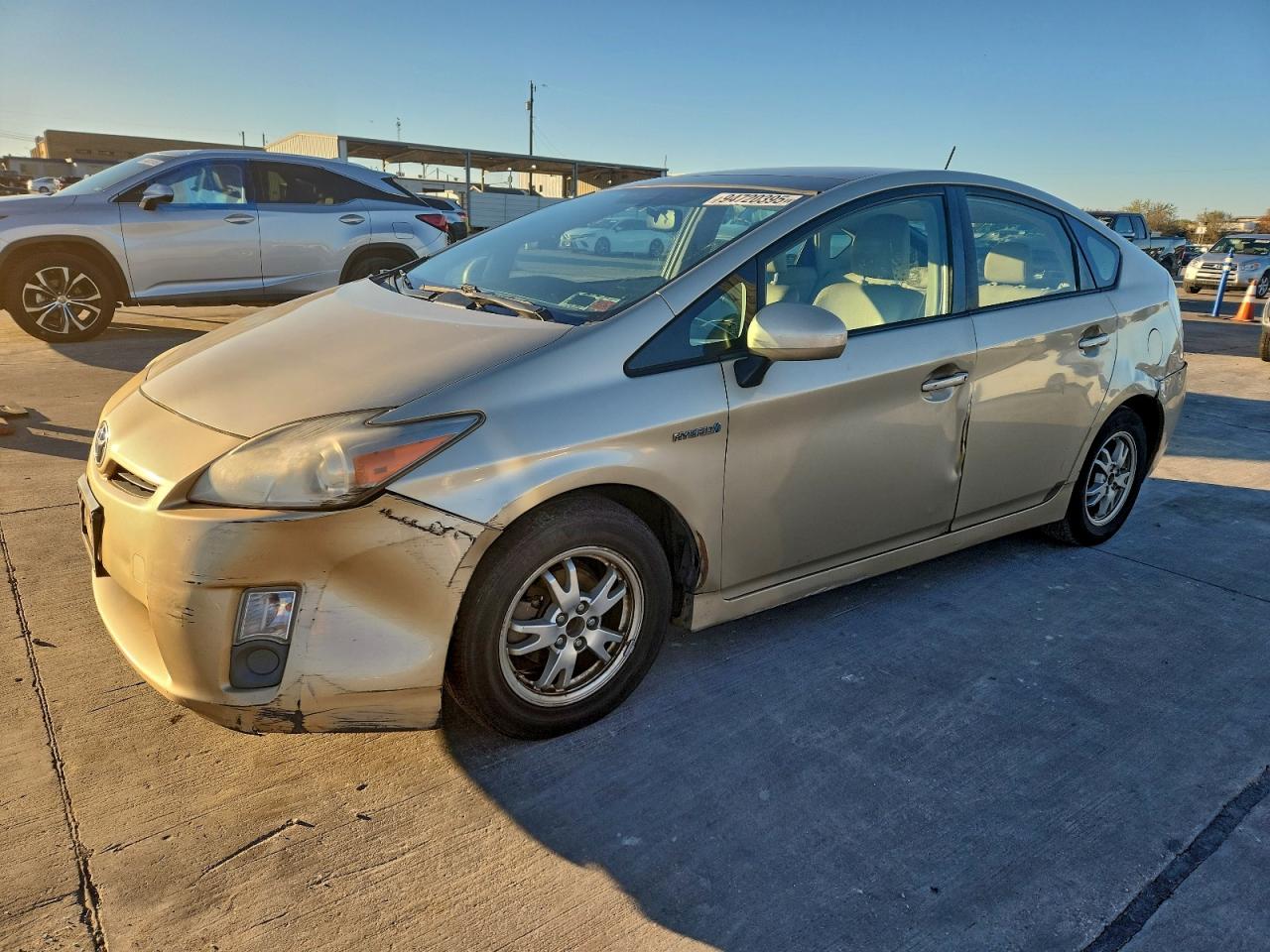 TOYOTA PRIUS