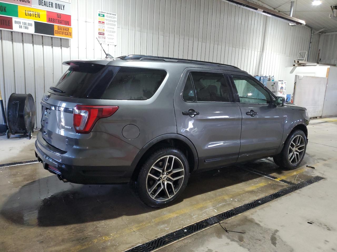 FORD EXPLORER SPORT