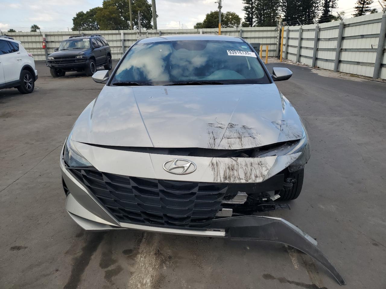 Lot #3302853919 2022 HYUNDAI ELANTRA SE