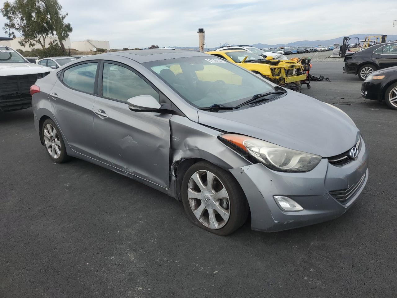 Lot #3302687065 2013 HYUNDAI ELANTRA GL