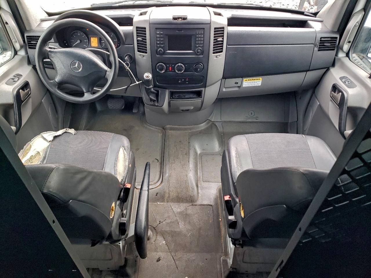 MERCEDES-BENZ SPRINTER 2500